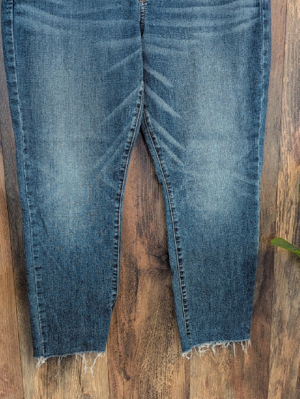 American Eagle Vintage Hi Rise Skinny Super Stretch Crop Jeans 18 W259 - Picture 3 of 8
